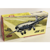Jak-23