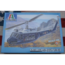 AB-205 / UH-1D Huey Carabinier & US Army