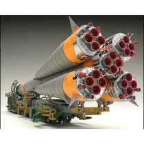 Soyuz Launch Vehicle: 1/150 scale