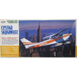 Cessna 172 Skyhawk 1/36 scale, motorized propeller NO BOX